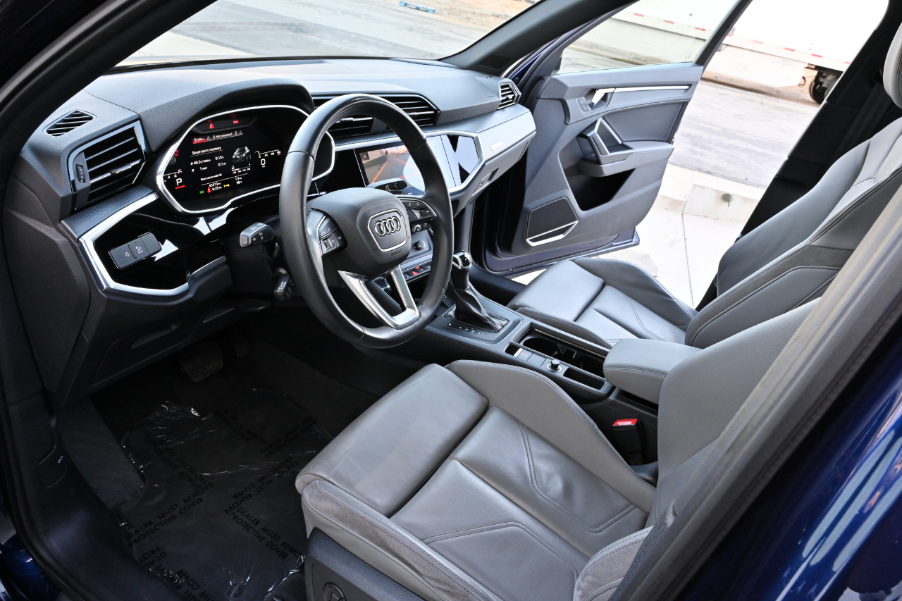 Audi Q3 S line Premium Plus 45 TFSI quattro 2021