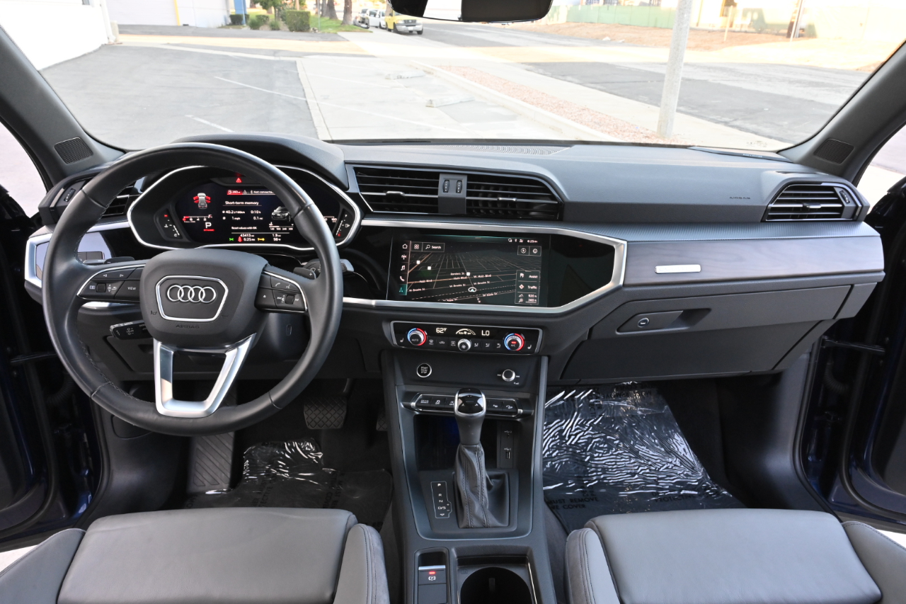 Audi Q3 S line Premium Plus 45 TFSI quattro 2021