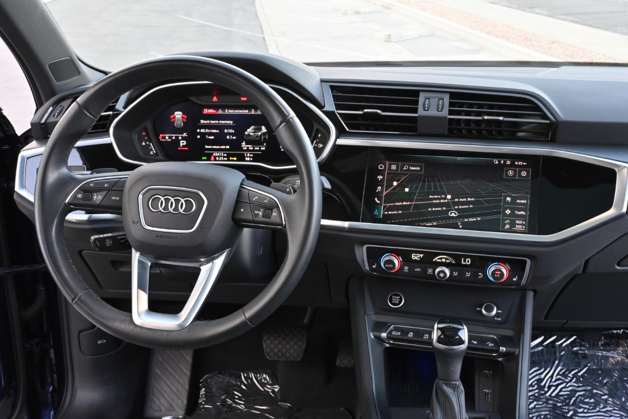 Audi Q3 S line Premium Plus 45 TFSI quattro 2021