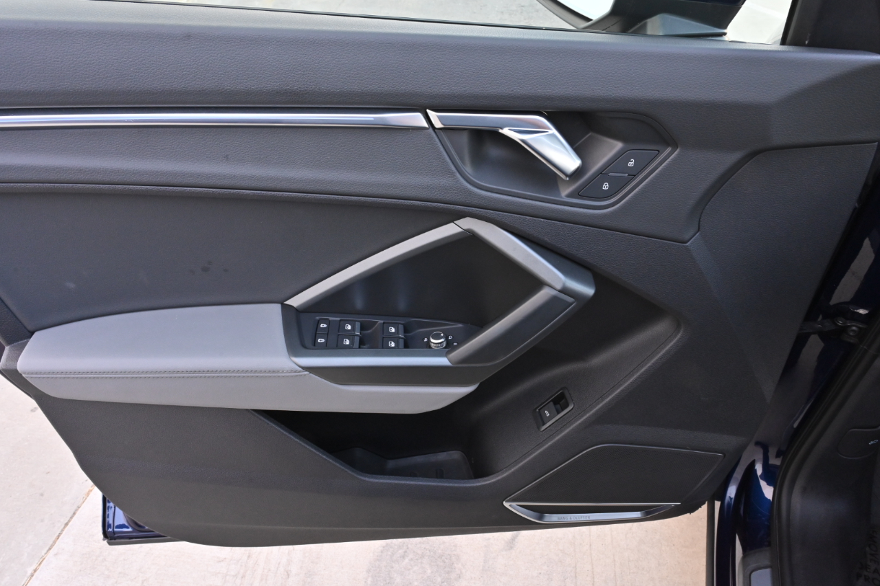 Audi Q3 S line Premium Plus 45 TFSI quattro 2021