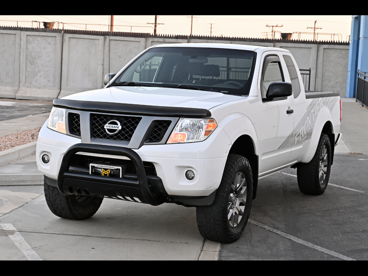 2012 Nissan Frontier 4WD King Cab Auto SV