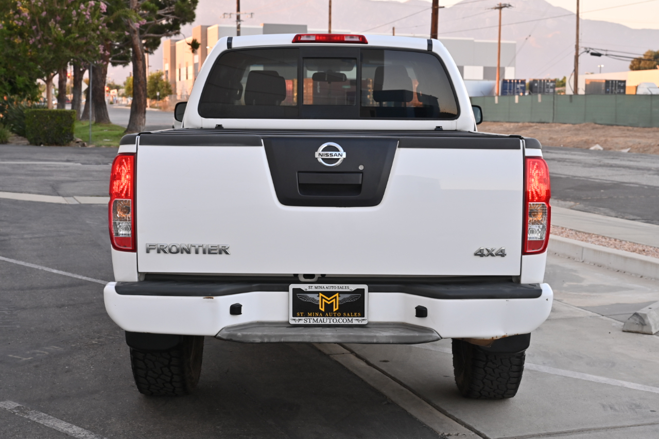 Nissan Frontier 4WD King Cab Auto SV 2012