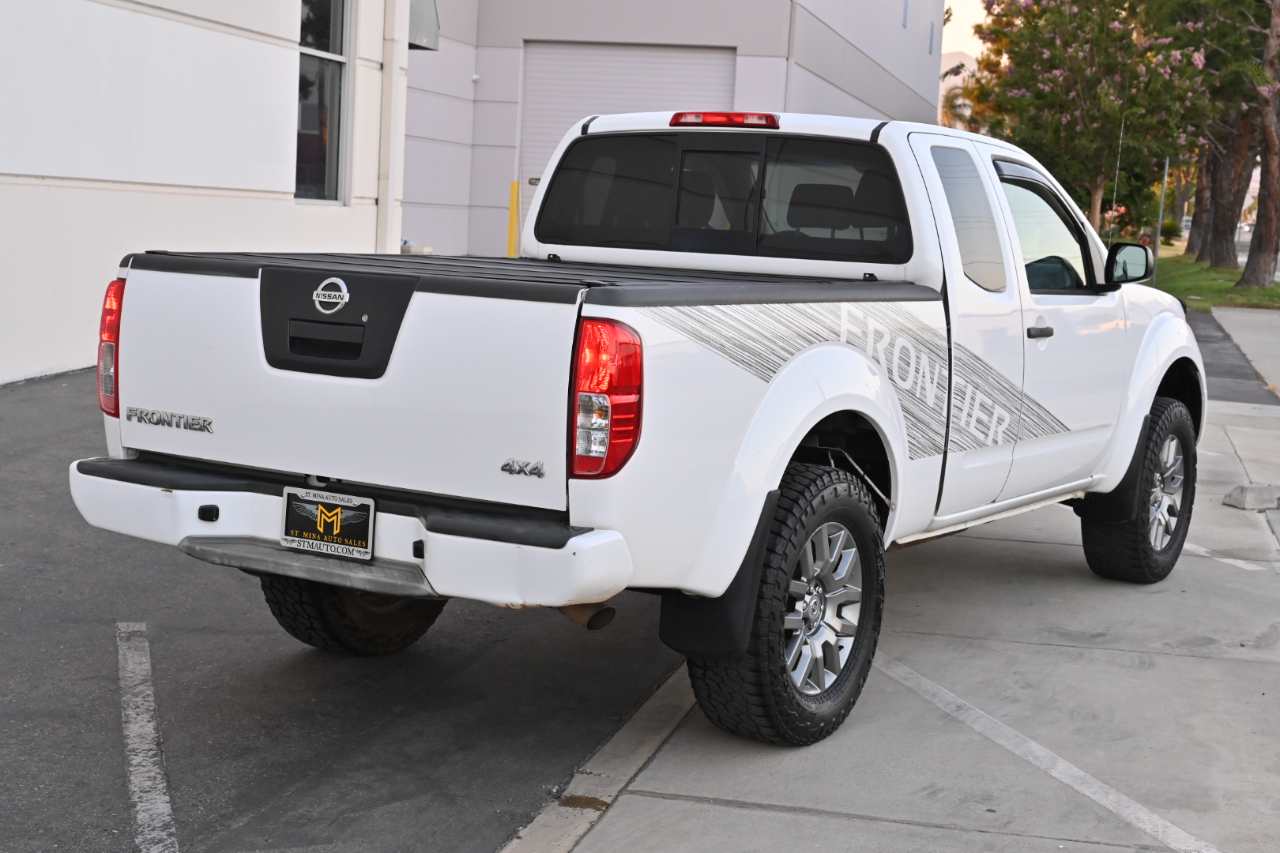 Nissan Frontier 4WD King Cab Auto SV 2012