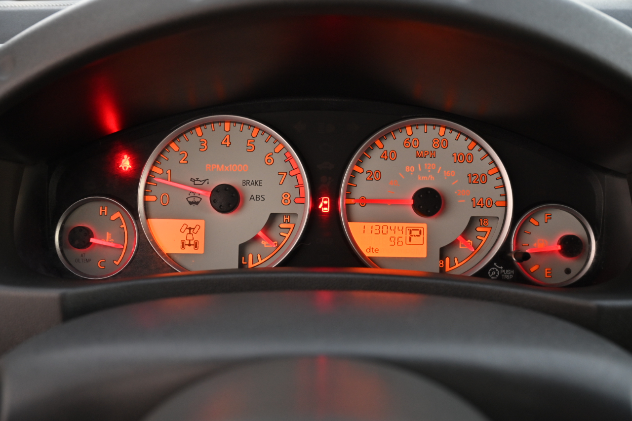 Nissan Frontier 4WD King Cab Auto SV 2012