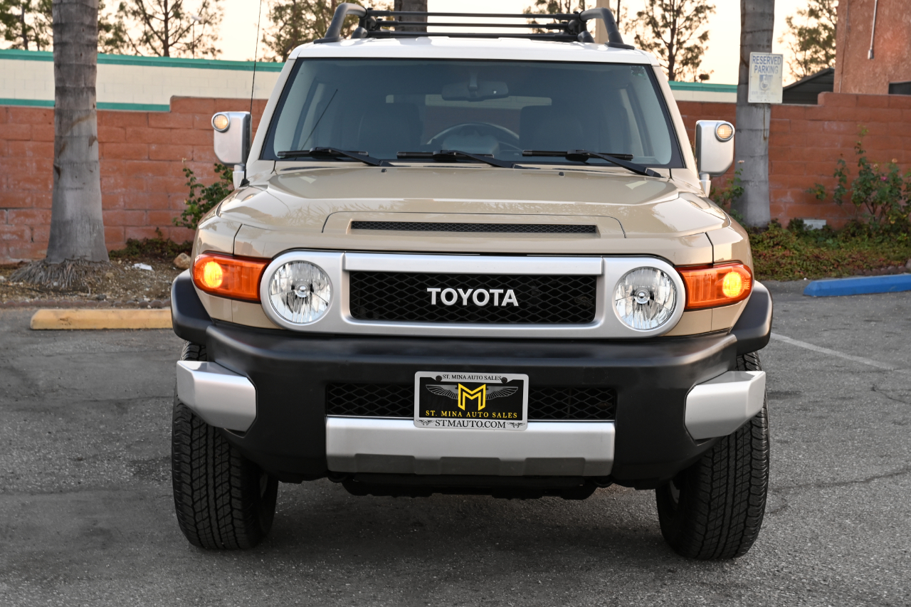 Toyota FJ Cruiser 4WD 2013