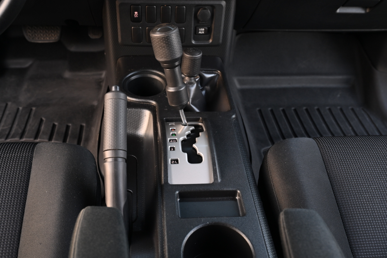 Toyota FJ Cruiser 4WD 2013