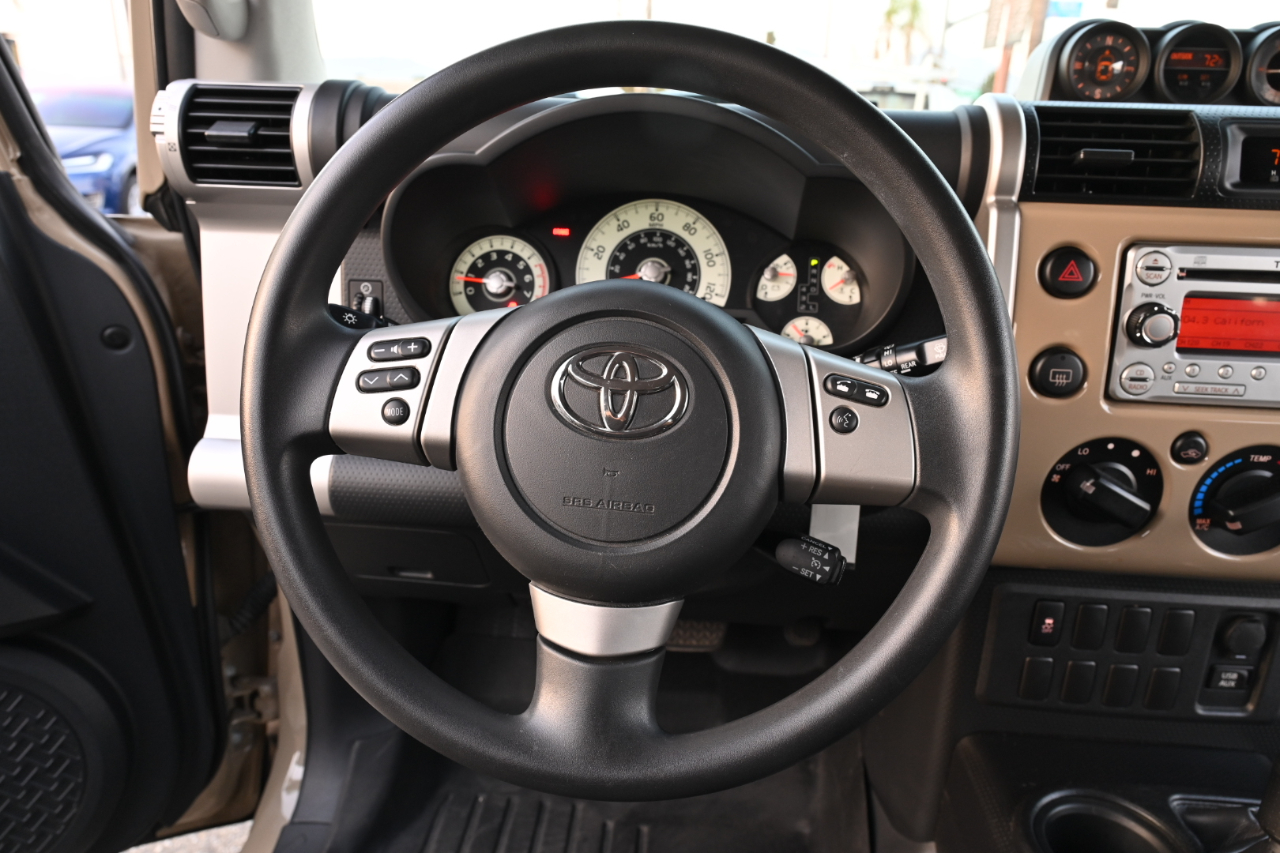 Toyota FJ Cruiser 4WD 2013