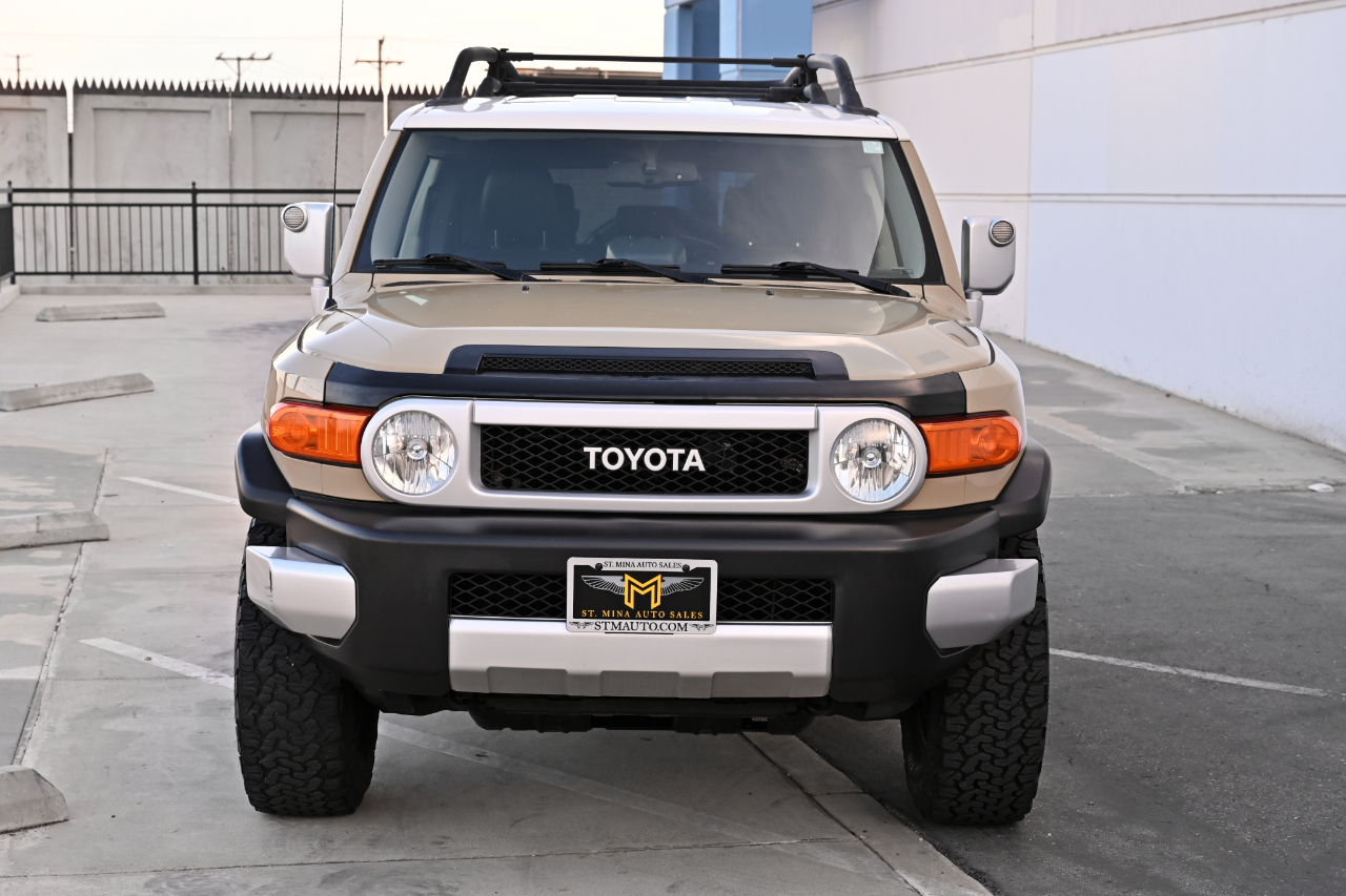 Toyota FJ Cruiser 4WD 2013