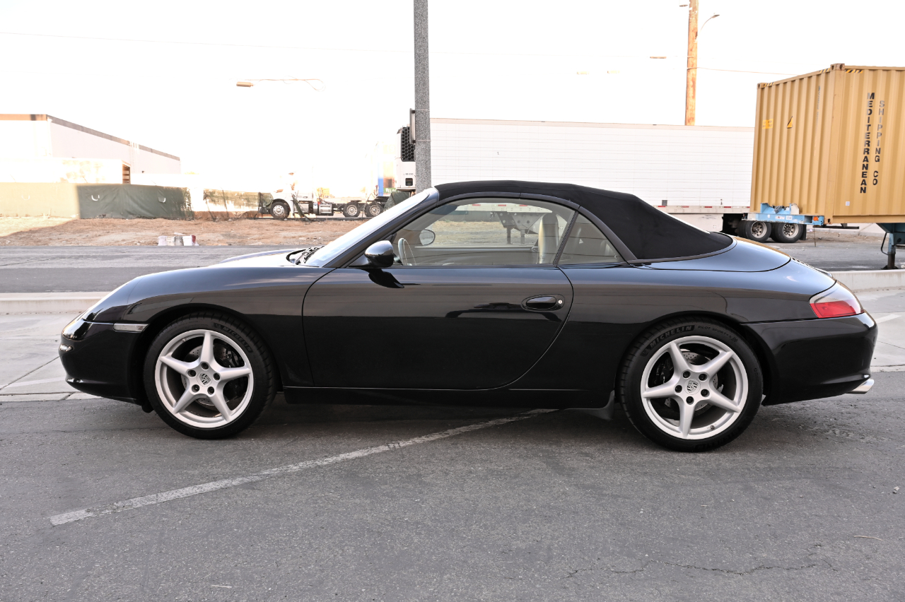 Porsche 911  2004