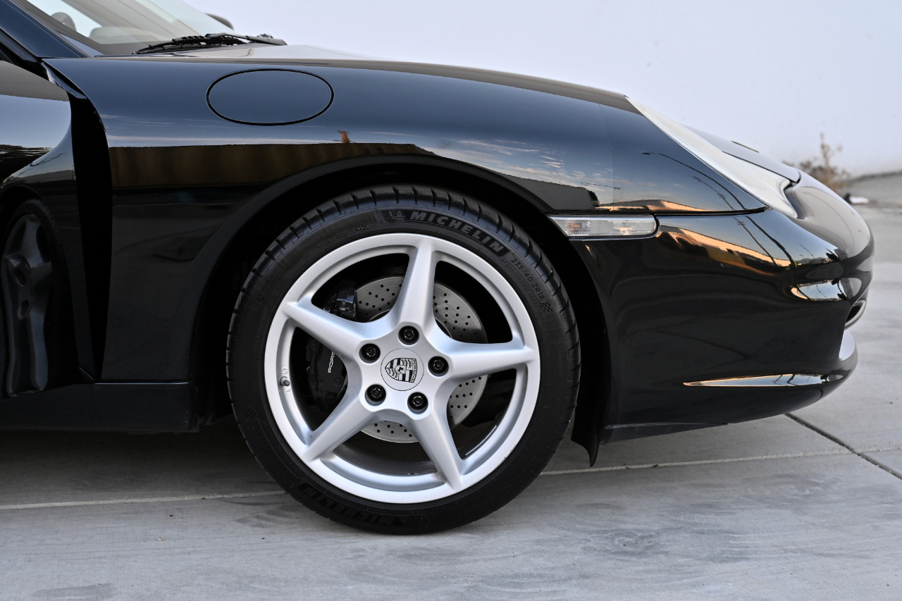 Porsche 911  2004