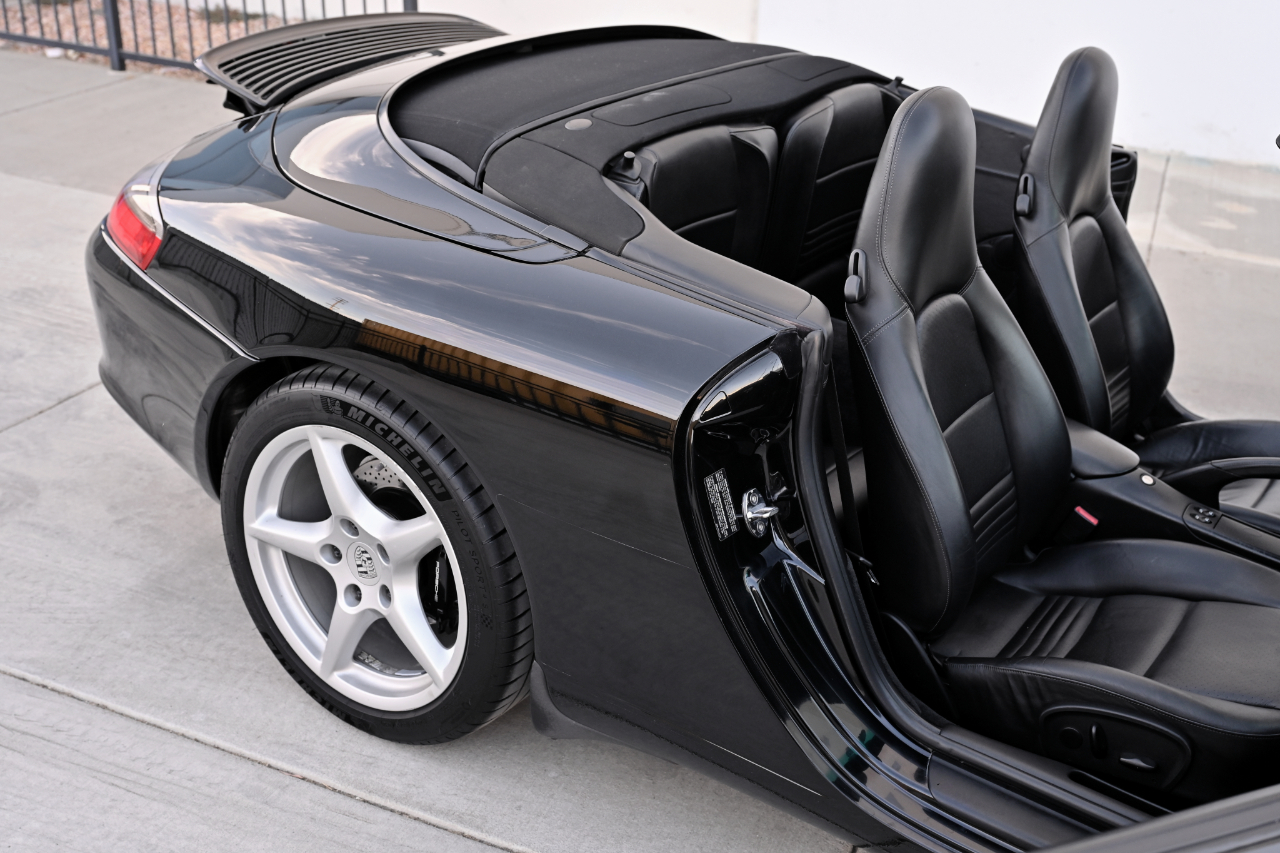 Porsche 911  2004