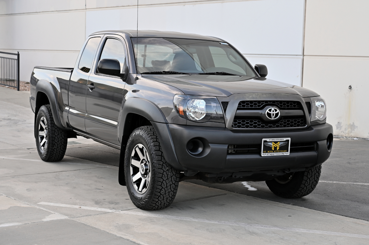 Toyota Tacoma  2011