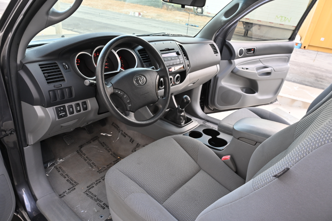 Toyota Tacoma  2011