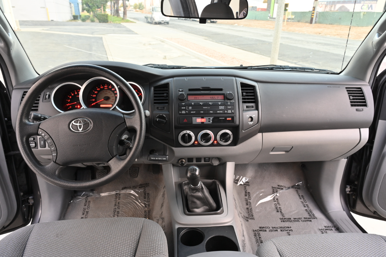 Toyota Tacoma  2011