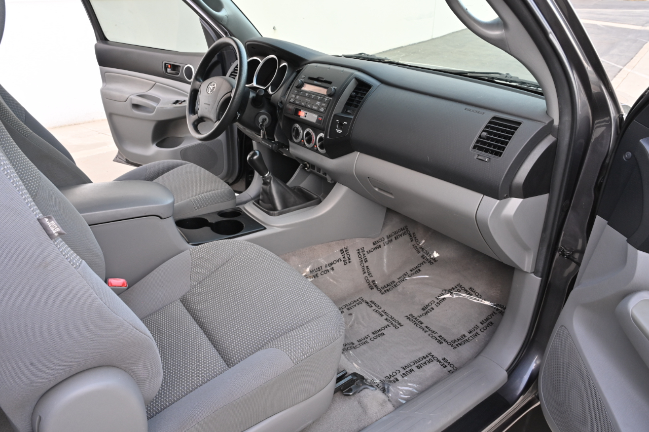 Toyota Tacoma  2011