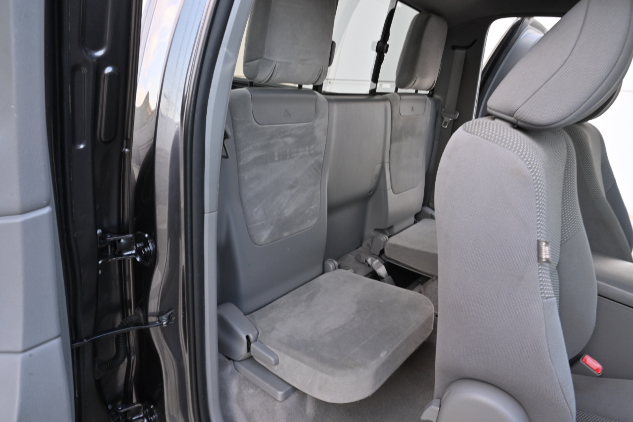 Toyota Tacoma  2011