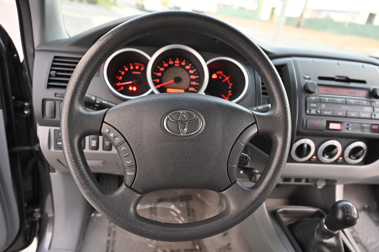 Toyota Tacoma  2011
