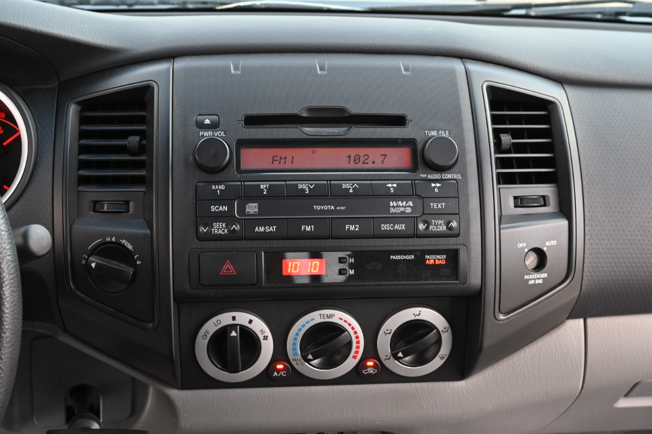 Toyota Tacoma  2011