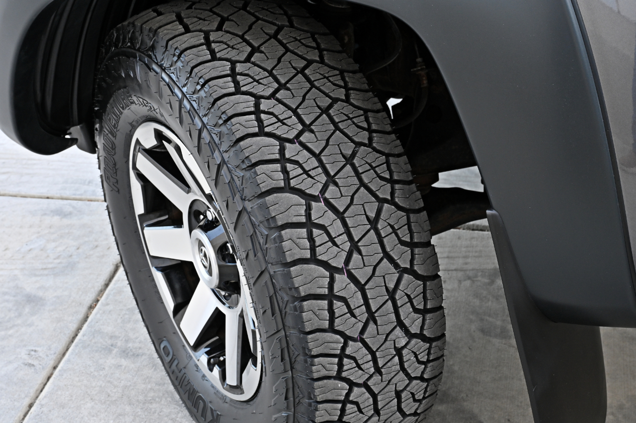 Toyota Tacoma  2011
