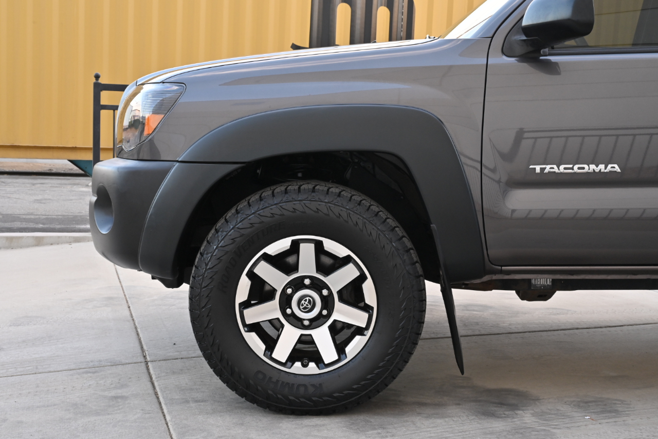 Toyota Tacoma  2011