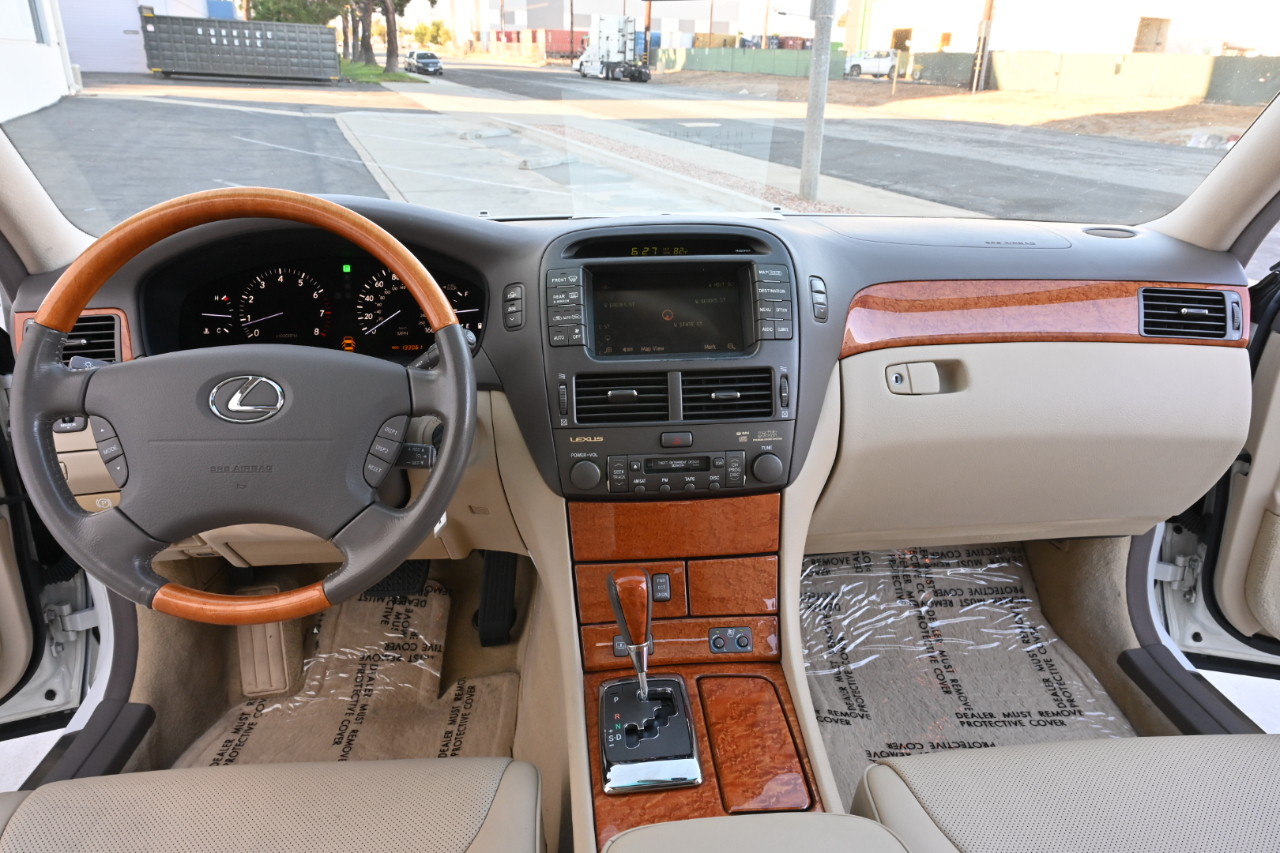 Lexus LS 430 Sedan 2005