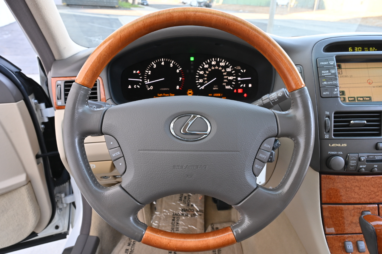 Lexus LS 430 Sedan 2005