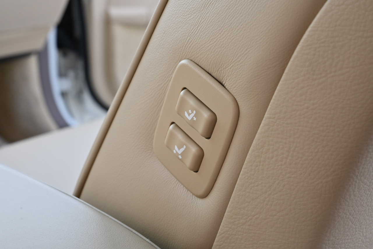 Lexus LS 430 Sedan 2005