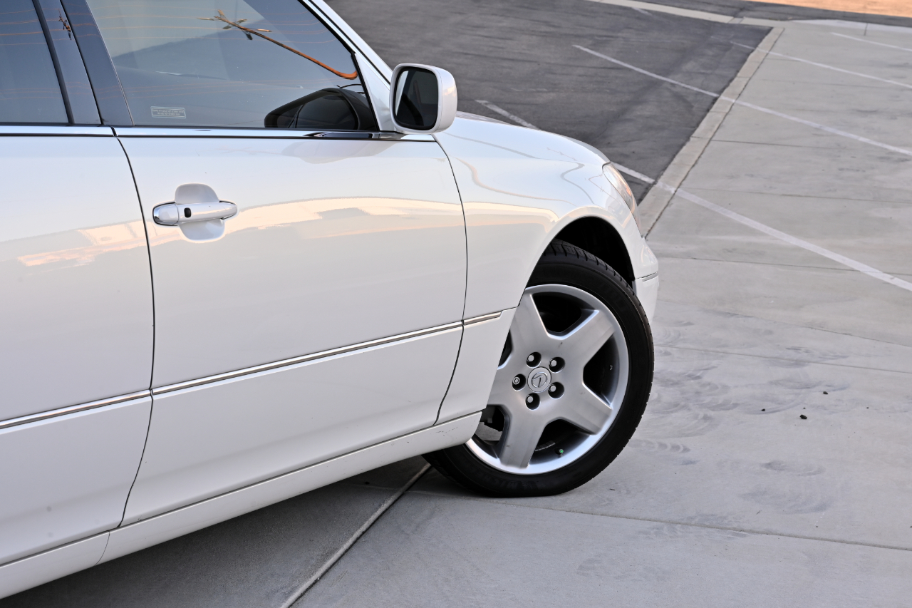 Lexus LS 430 Sedan 2005