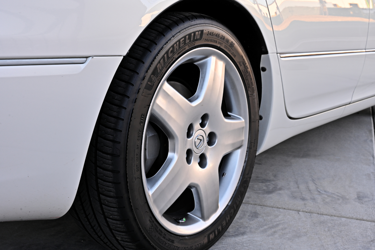 Lexus LS 430 Sedan 2005