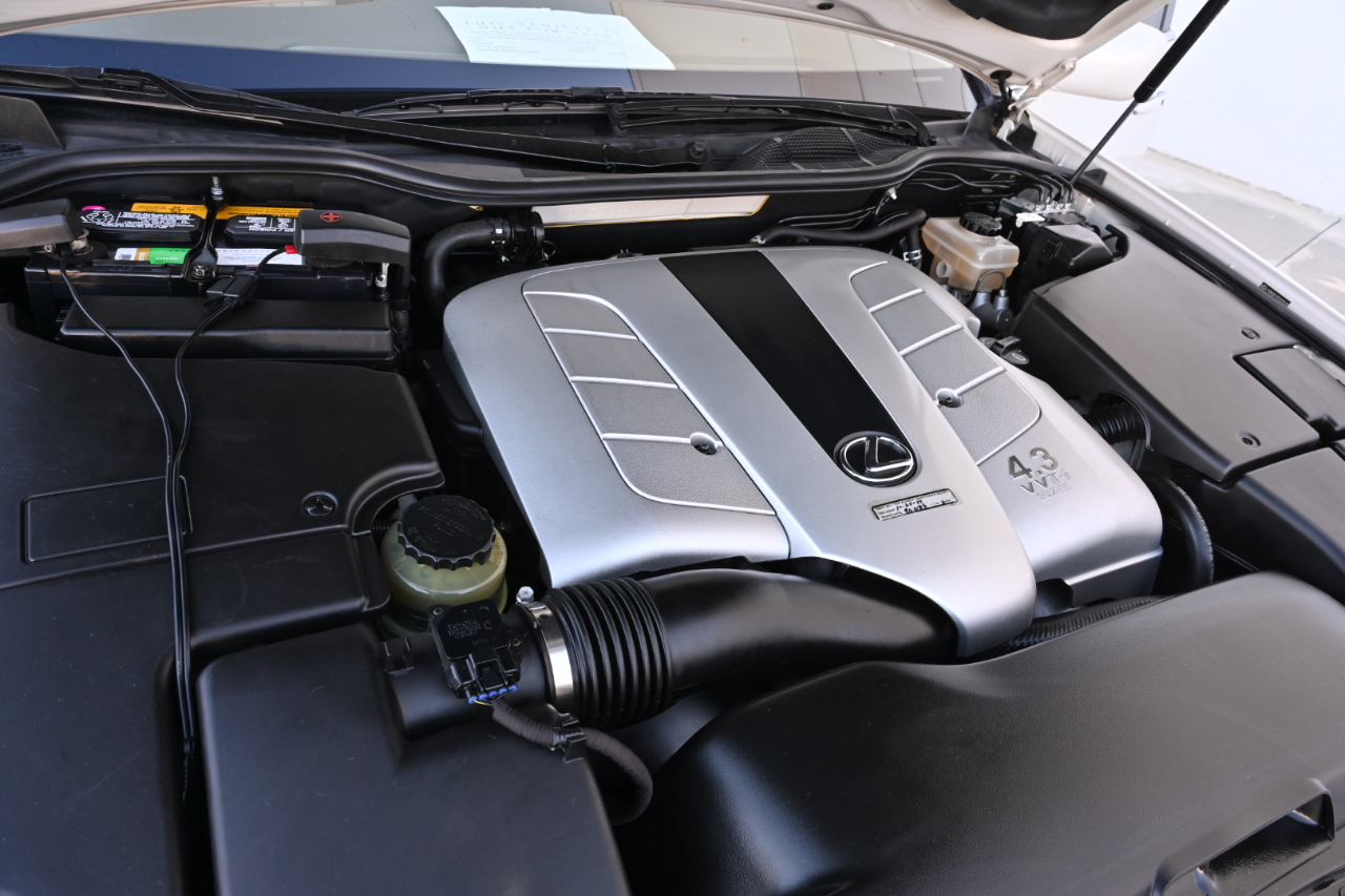 Lexus LS 430 Sedan 2005