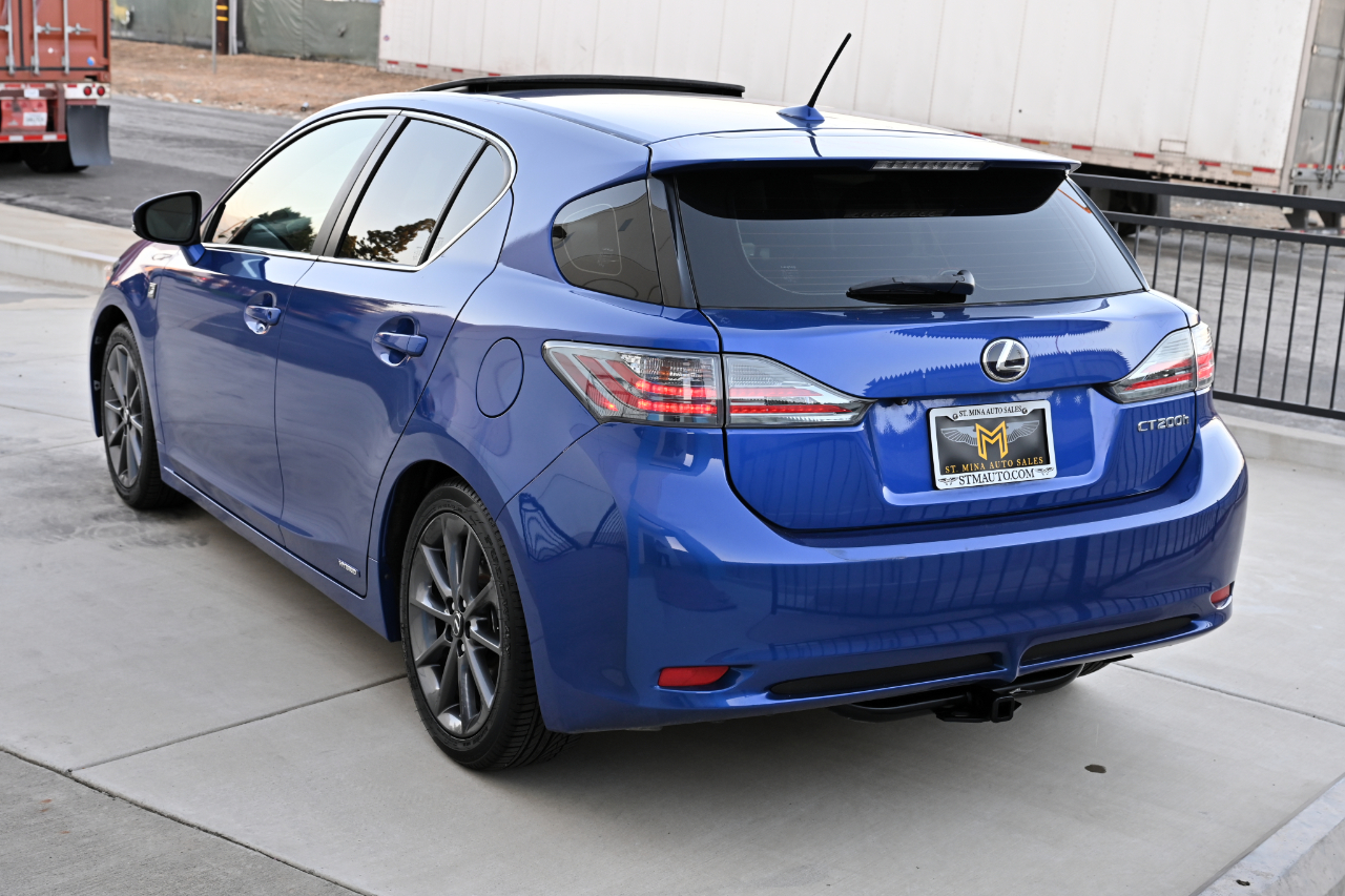Lexus CT 200h  2013