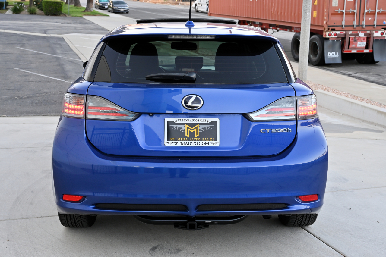Lexus CT 200h  2013