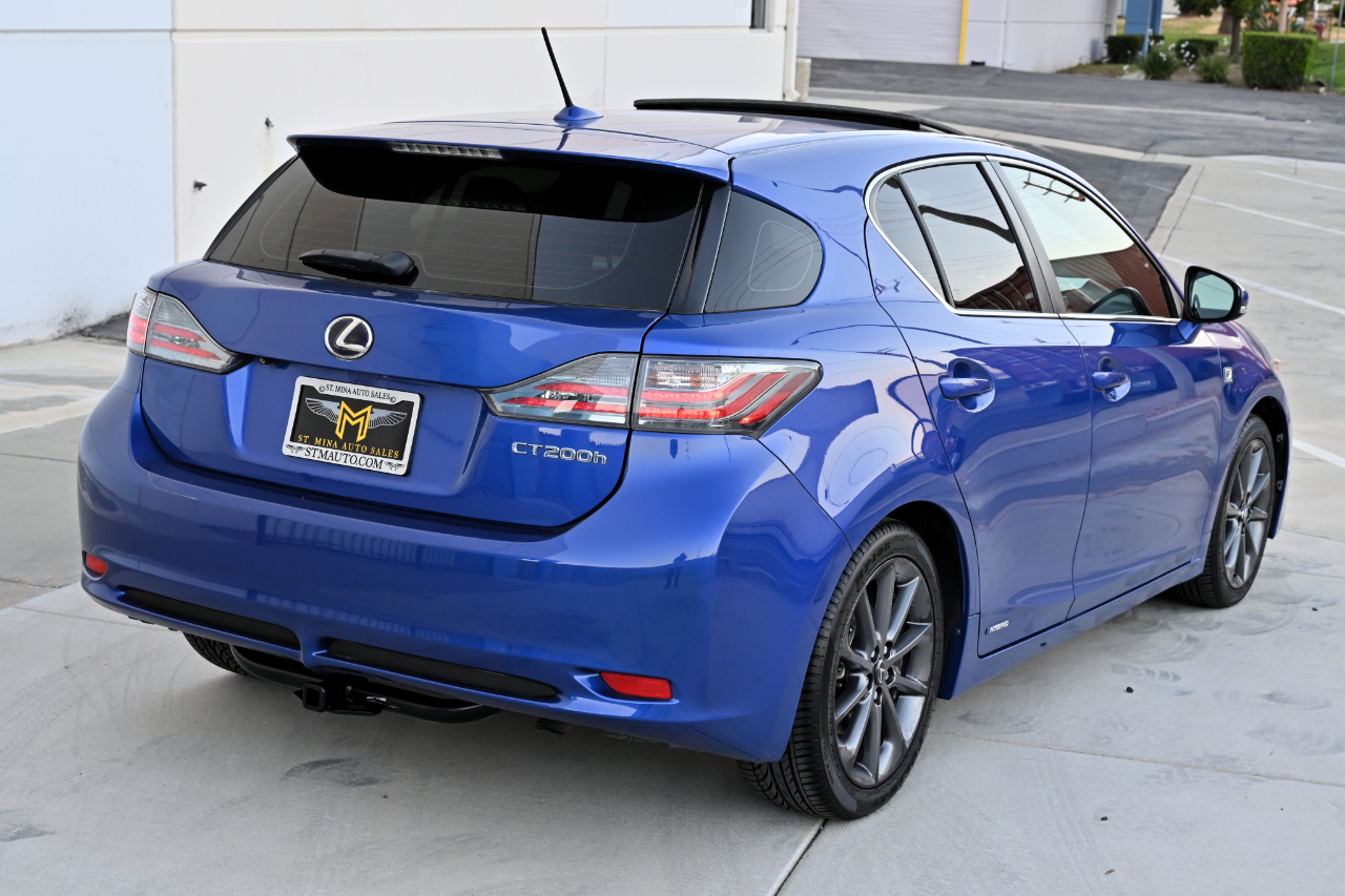 Lexus CT 200h  2013