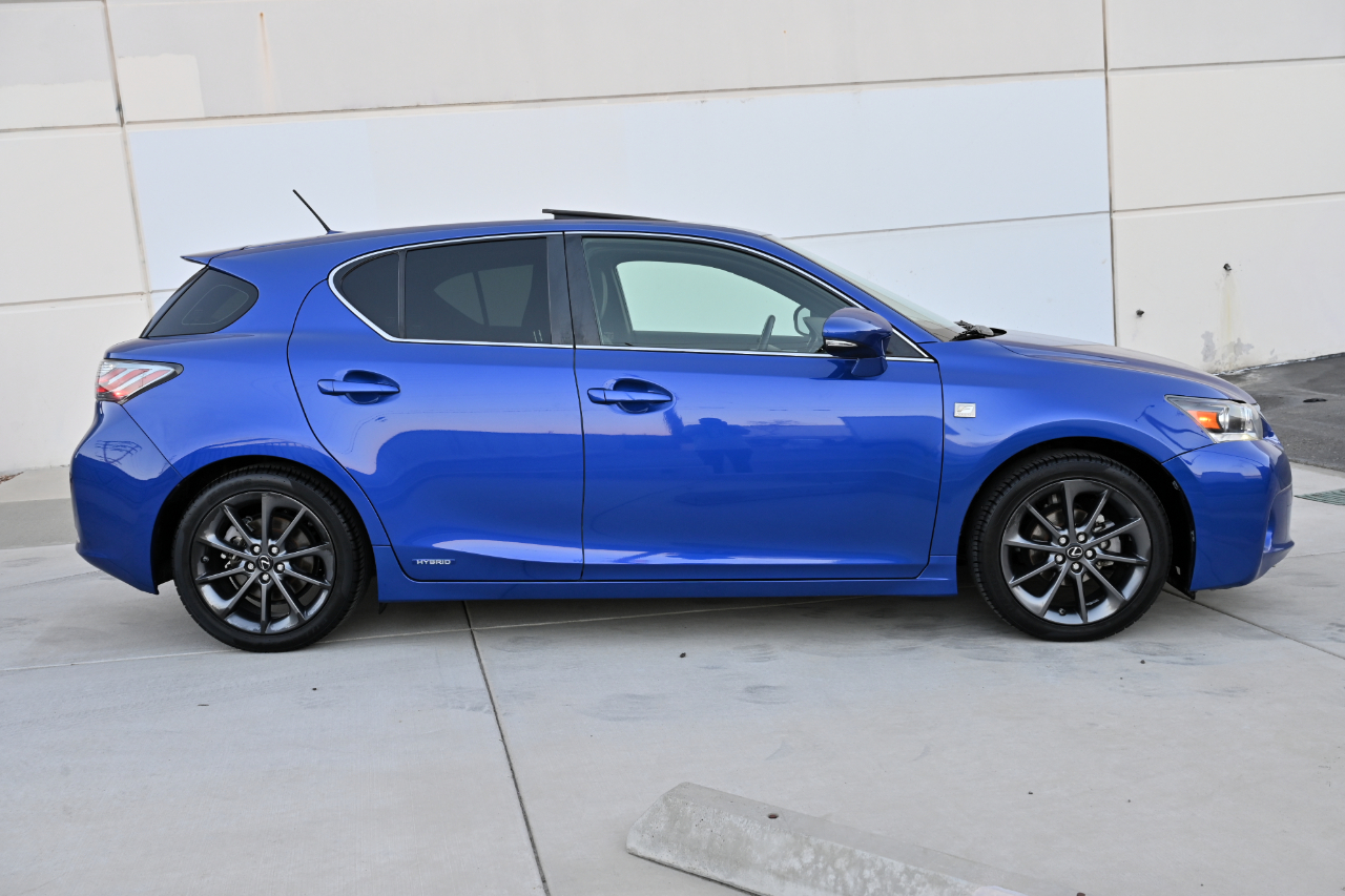 Lexus CT 200h  2013