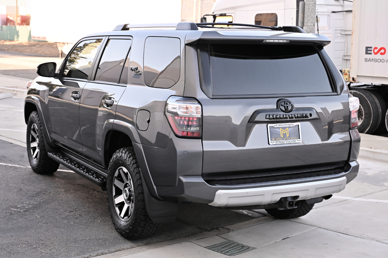 Toyota 4Runner photo 5