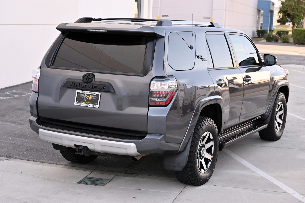 Toyota 4Runner photo 7