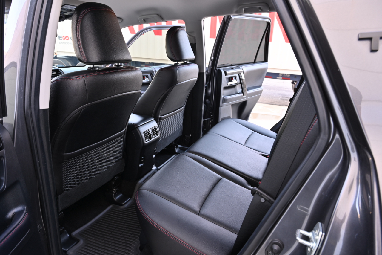 Toyota 4Runner photo 15