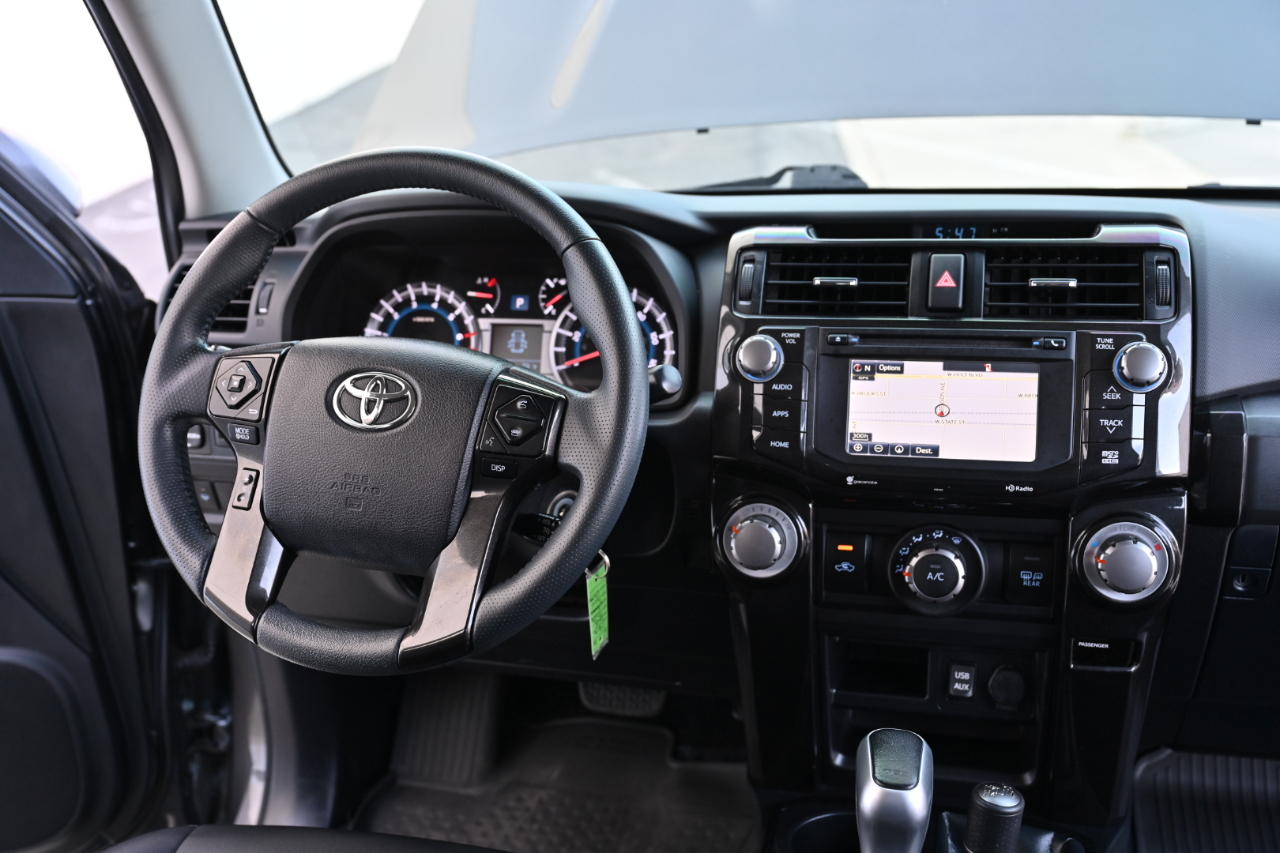 Toyota 4Runner photo 20