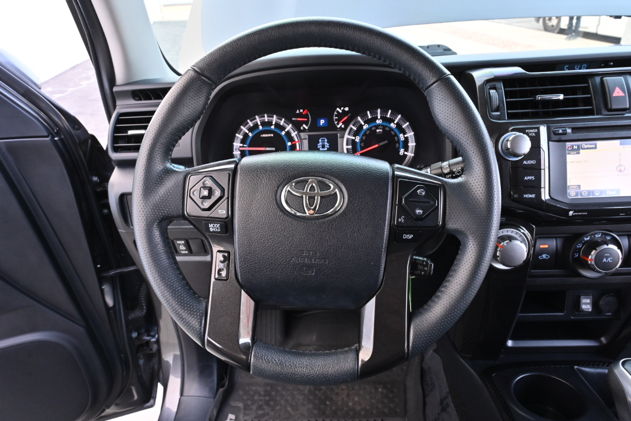 Toyota 4Runner photo 21