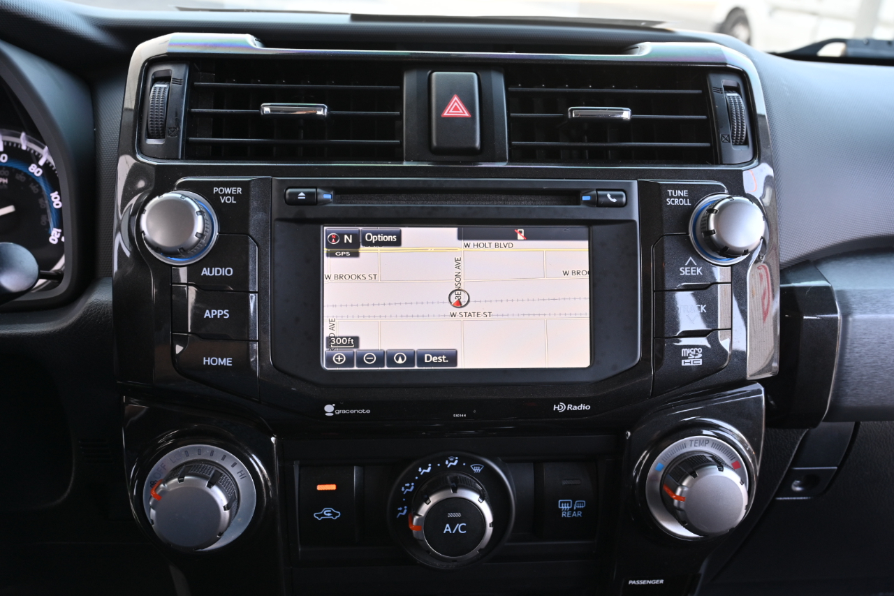 Toyota 4Runner photo 24