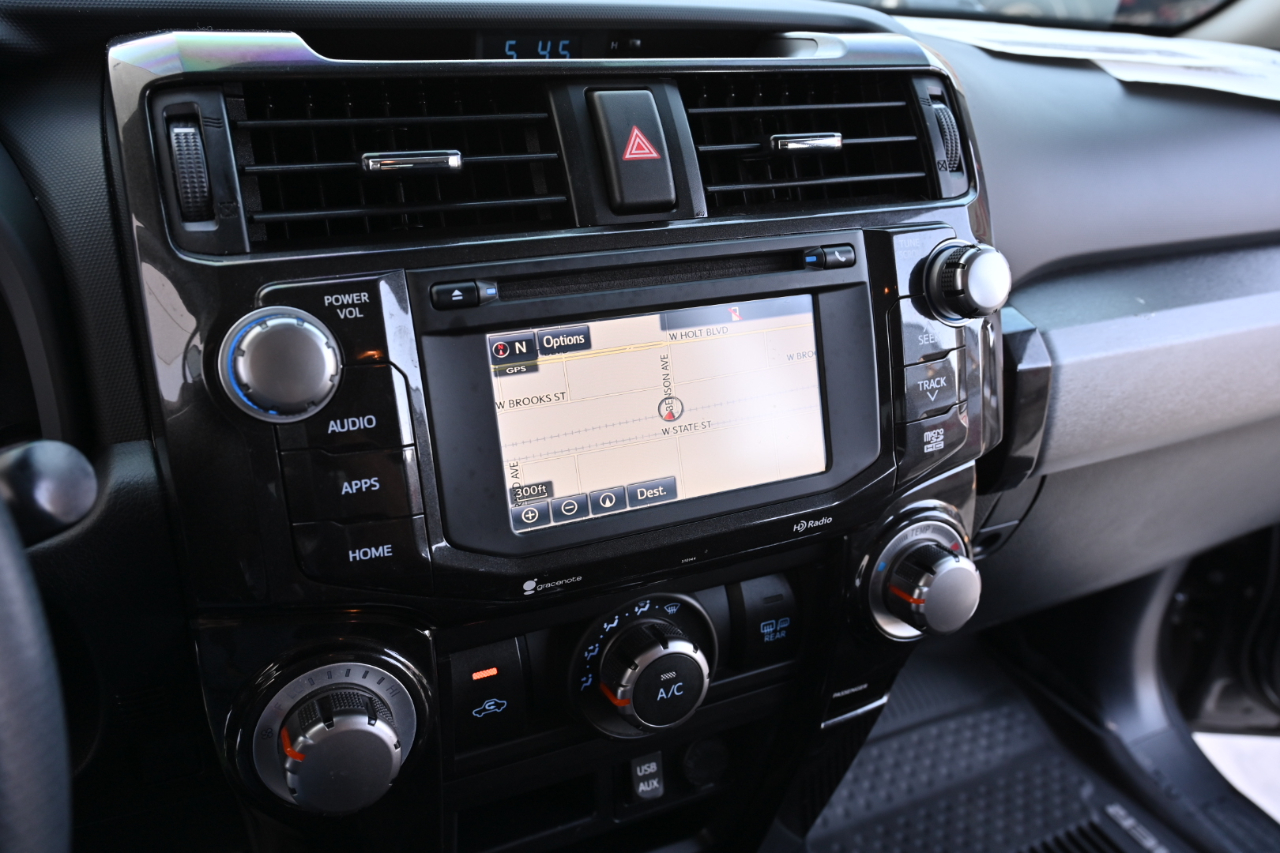 Toyota 4Runner photo 25