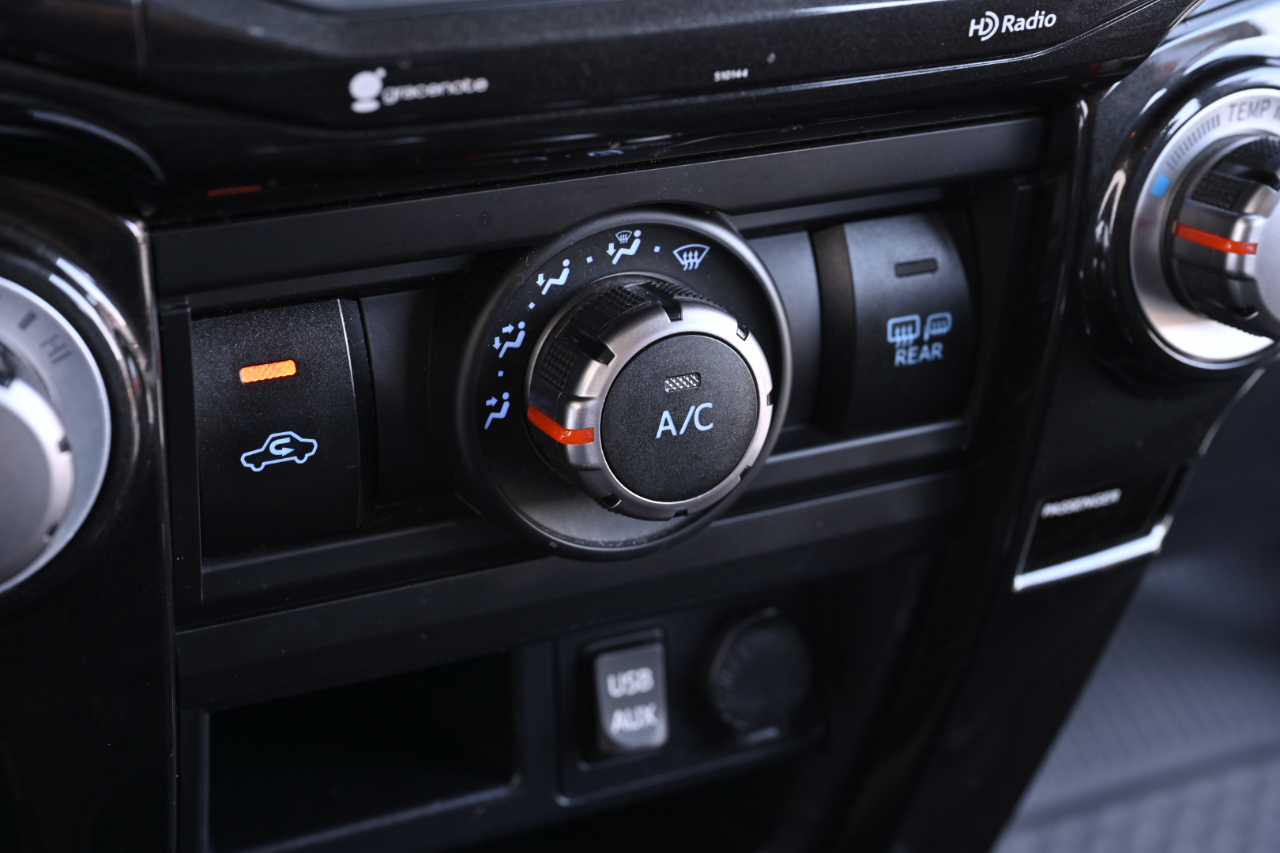 Toyota 4Runner photo 30