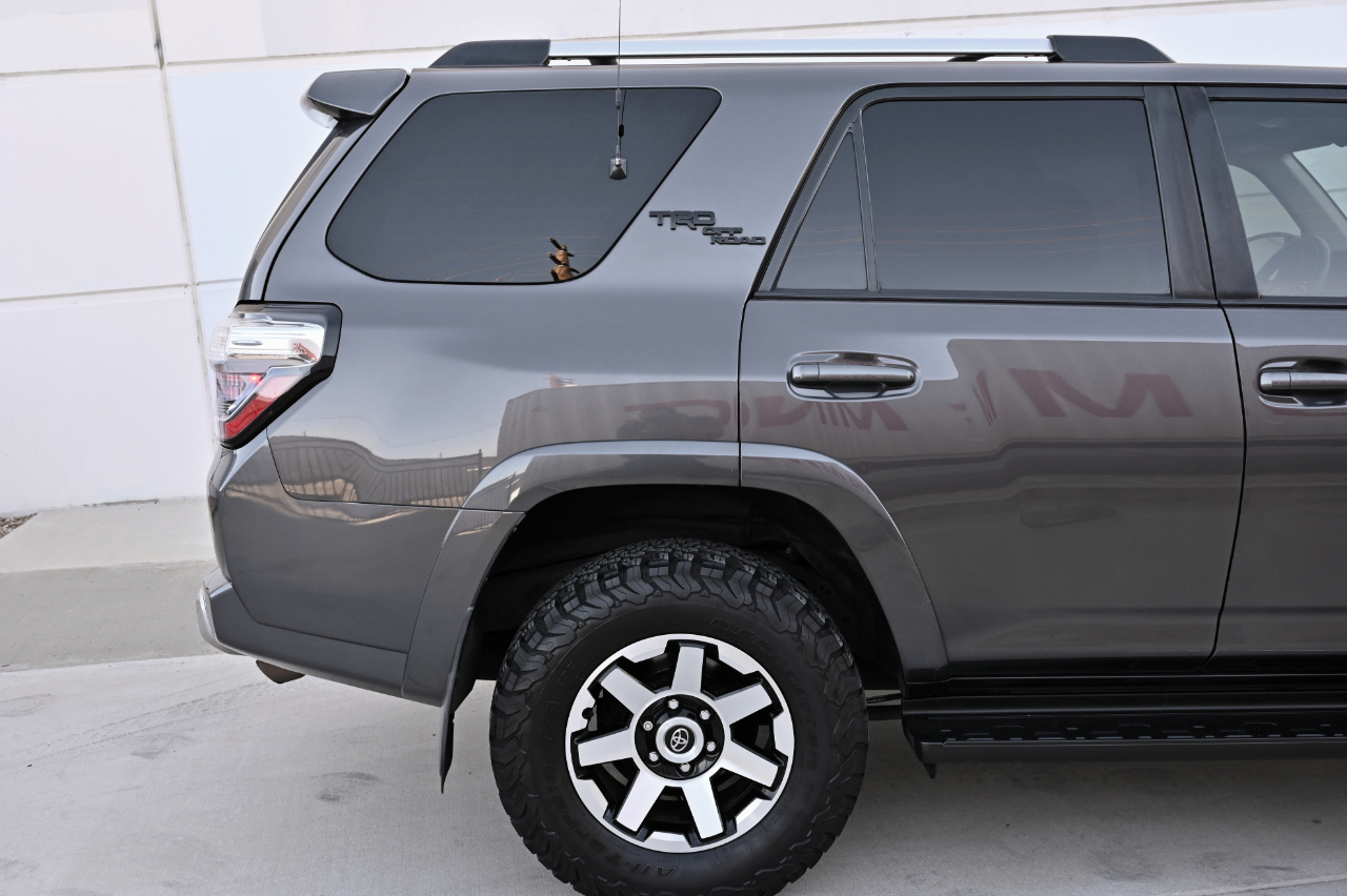 Toyota 4Runner photo 39