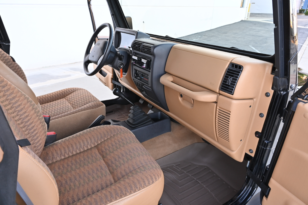 Jeep Wrangler SE 1998