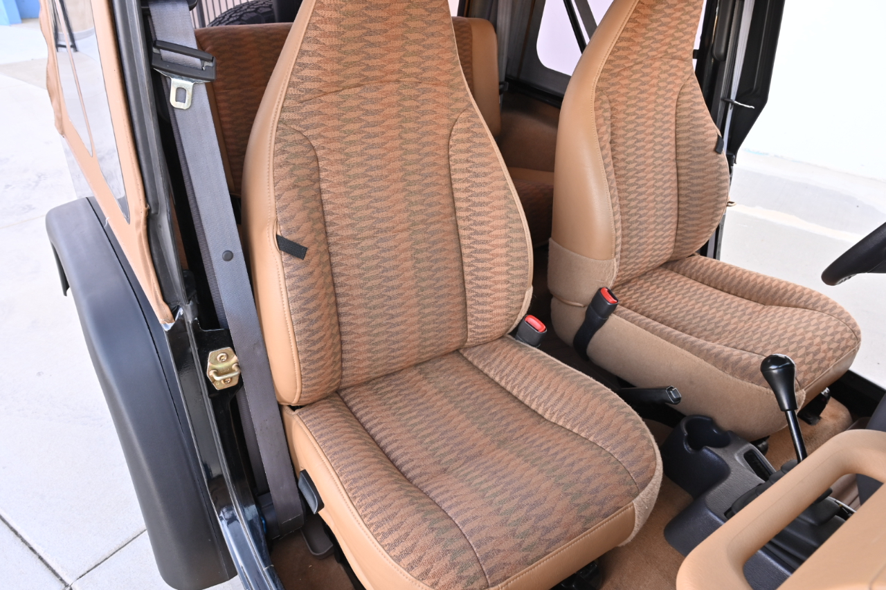Jeep Wrangler SE 1998