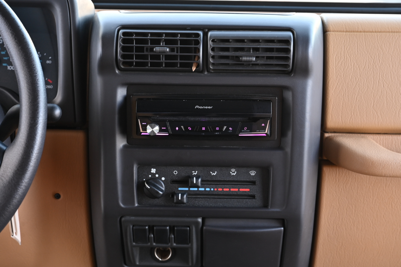 Jeep Wrangler SE 1998