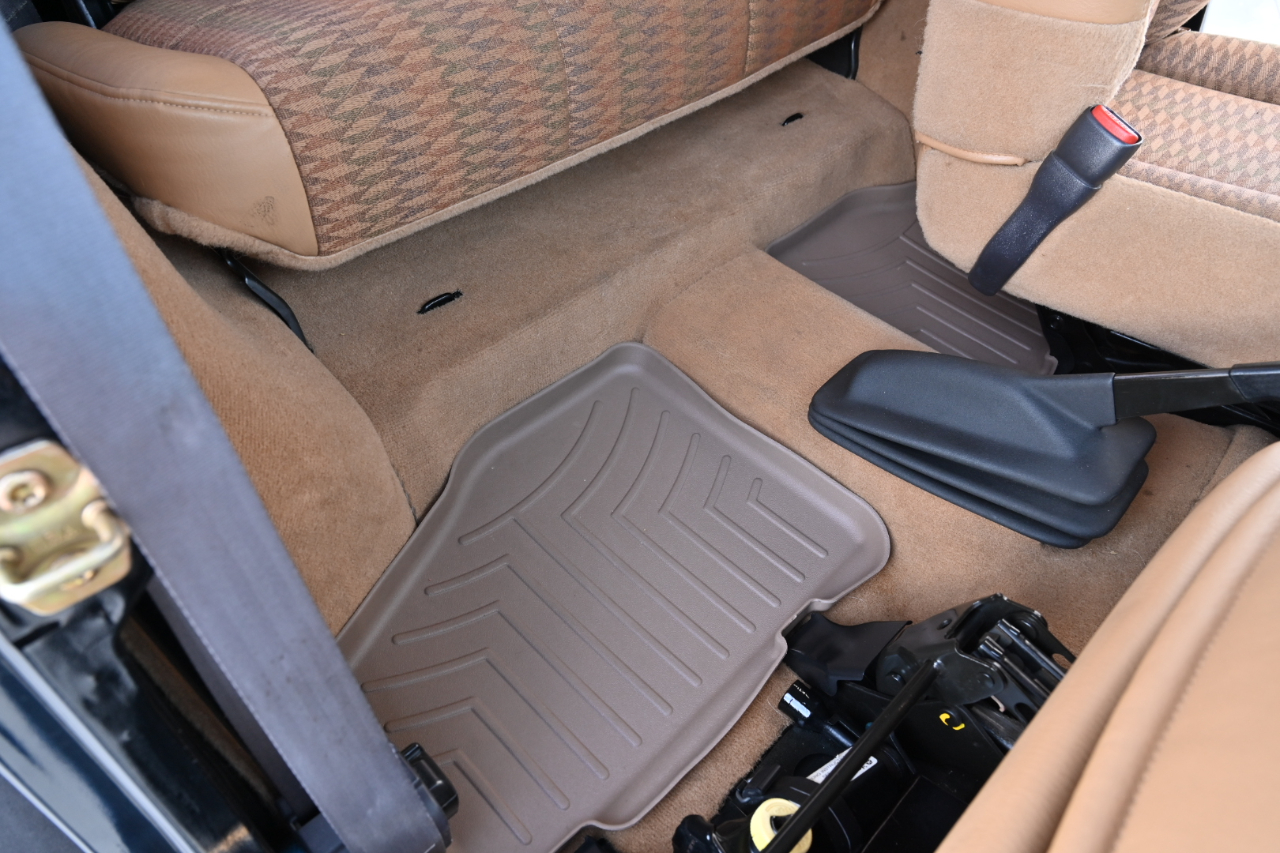 Jeep Wrangler SE 1998