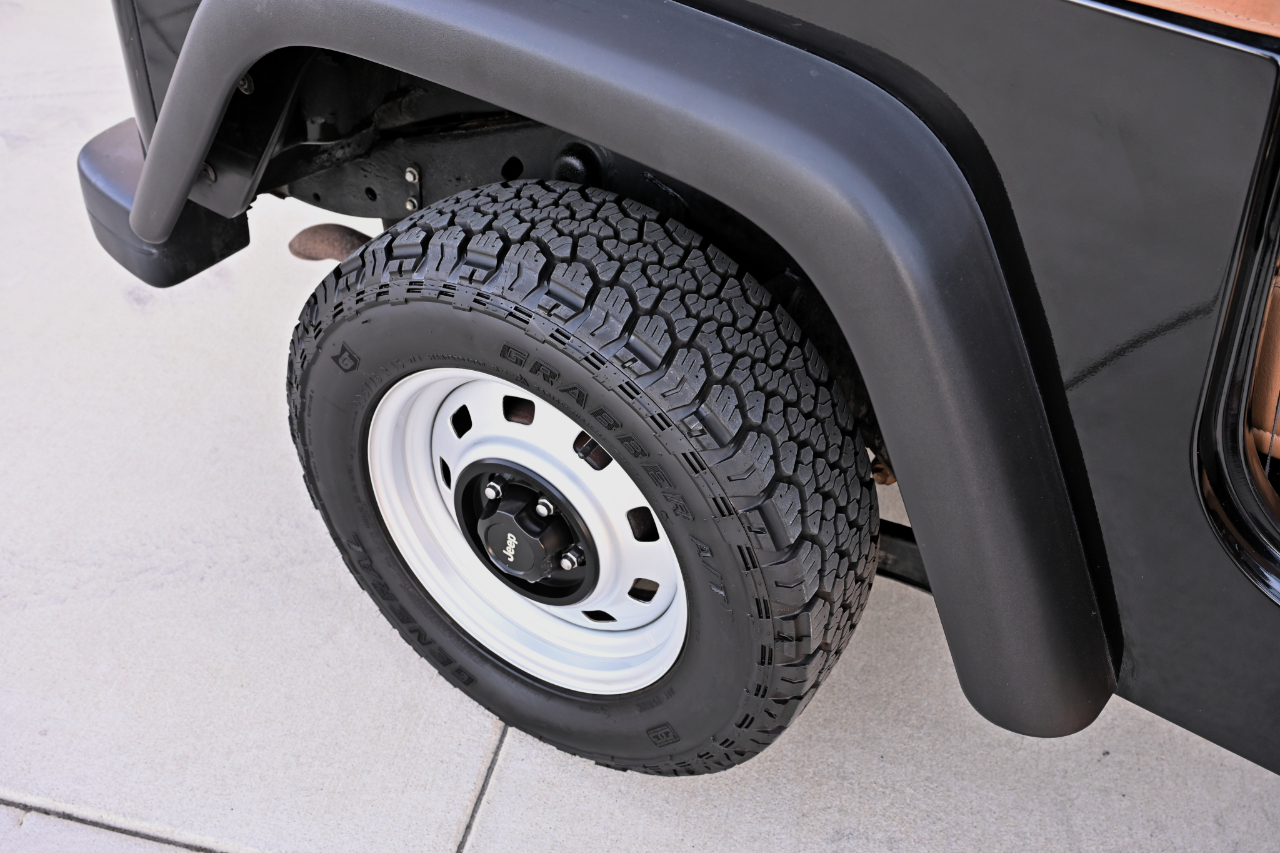 Jeep Wrangler SE 1998