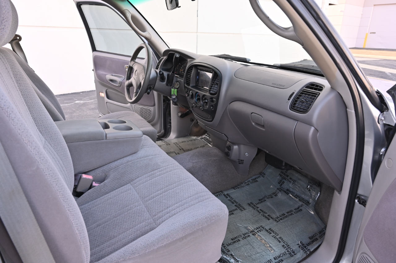 Toyota Tundra photo 12