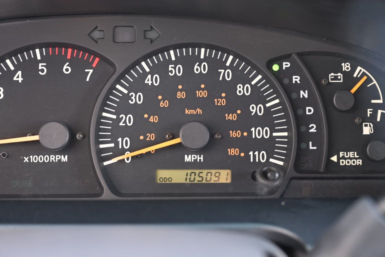 Toyota Tundra photo 24